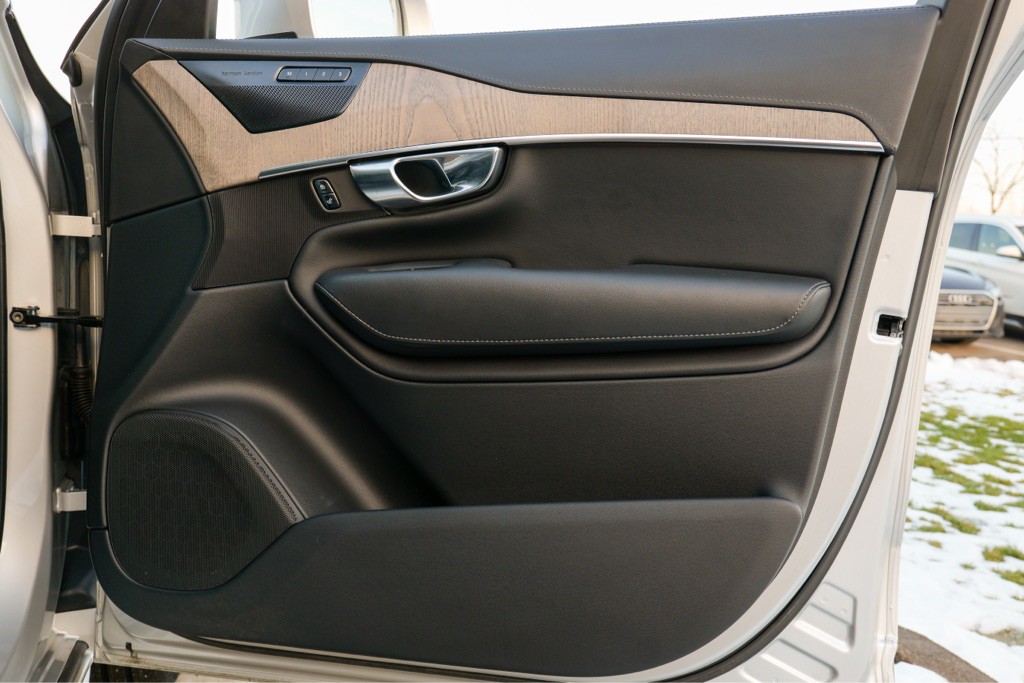 2022 Volvo XC90 Image 45
