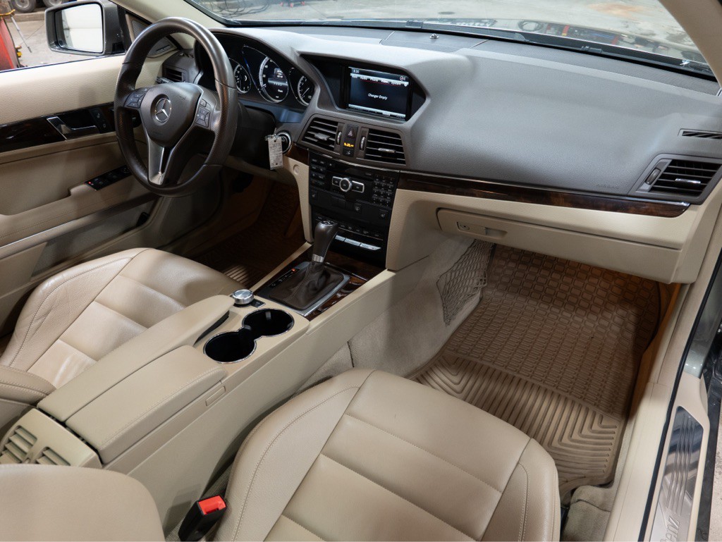 2013 Mercedes-Benz E-Class Image 25