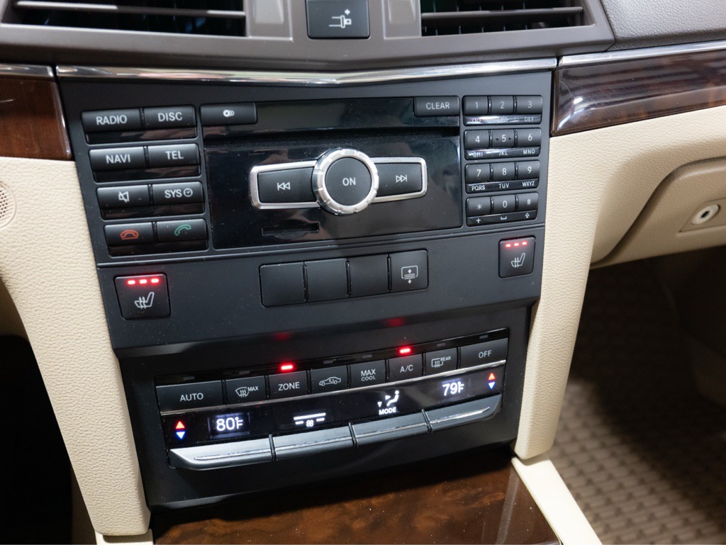 2013 Mercedes-Benz E-Class Image 29