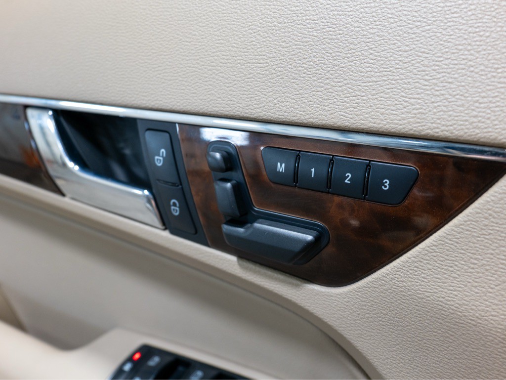 2013 Mercedes-Benz E-Class Image 33