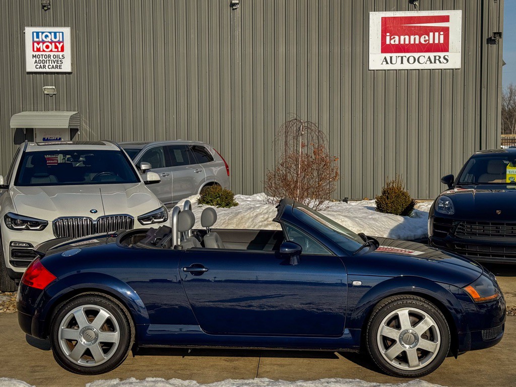 2002 Audi TT Image 6