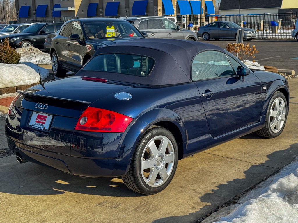 2002 Audi TT Image 17