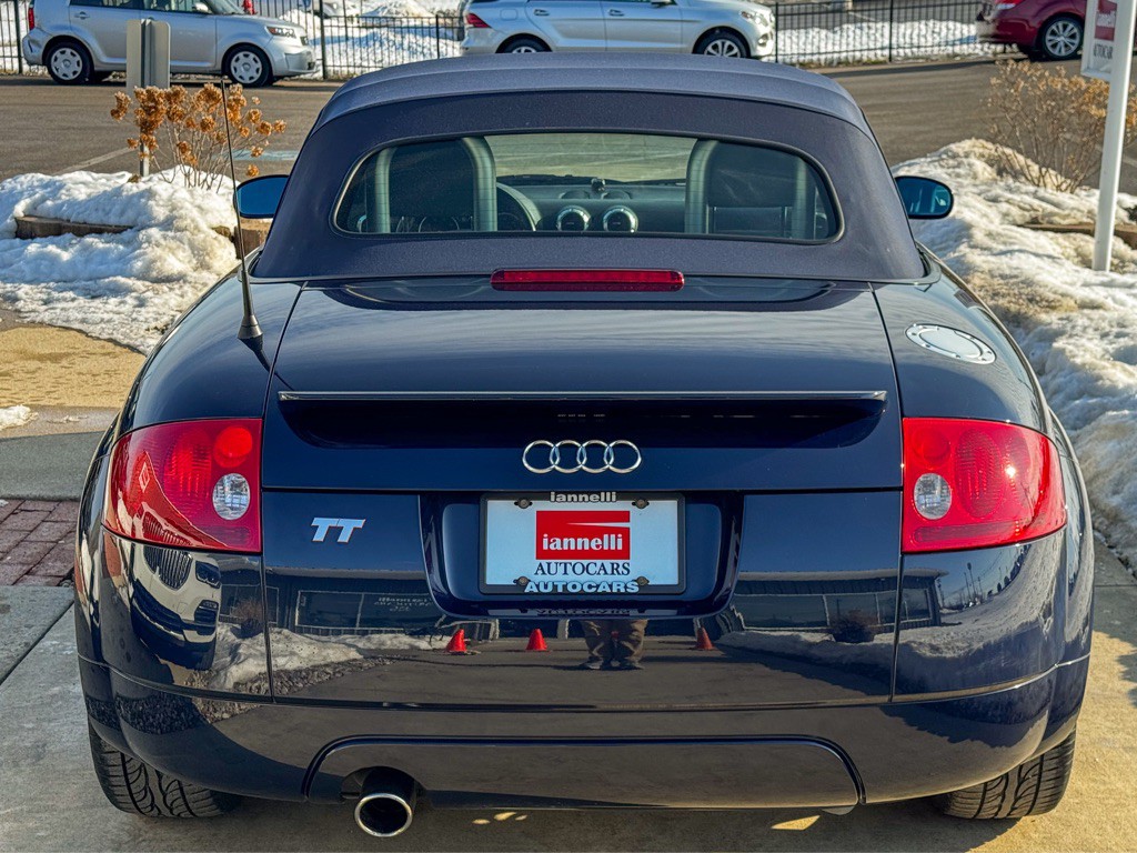 2002 Audi TT Image 18
