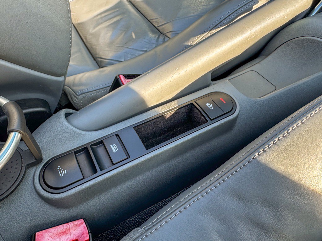 2002 Audi TT Image 35