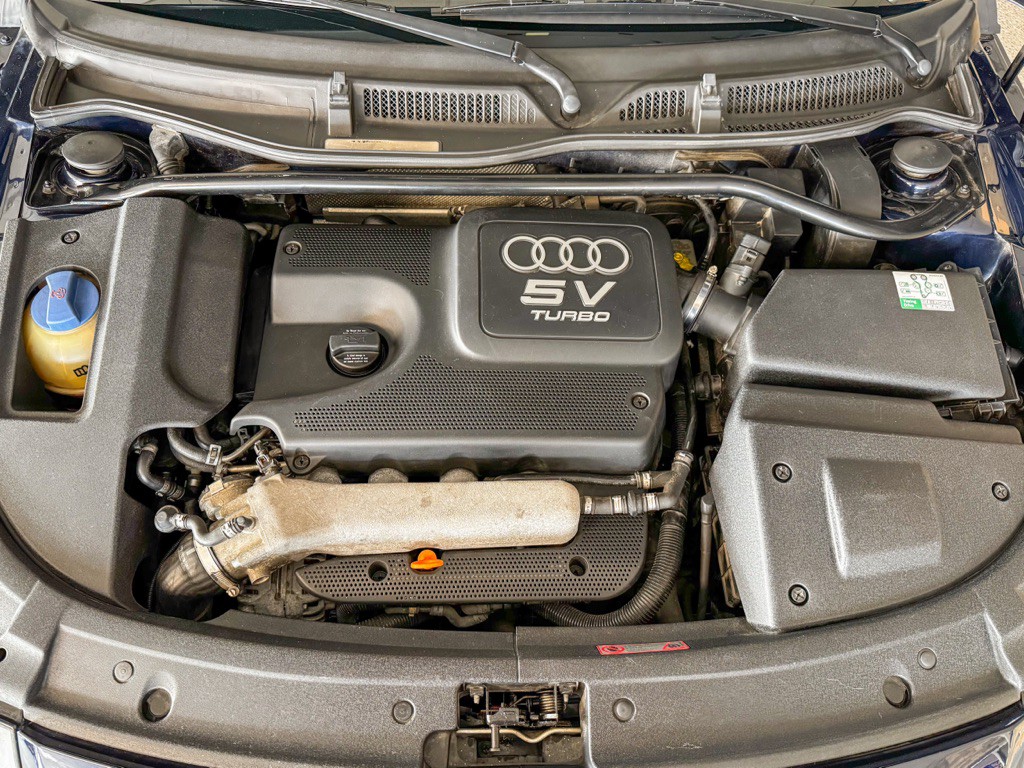2002 Audi TT Image 40