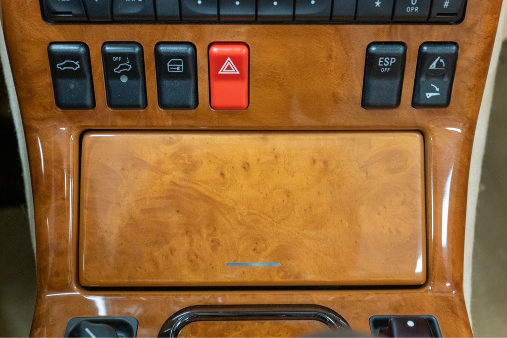 1999 Mercedes-Benz SL-Class Image 27