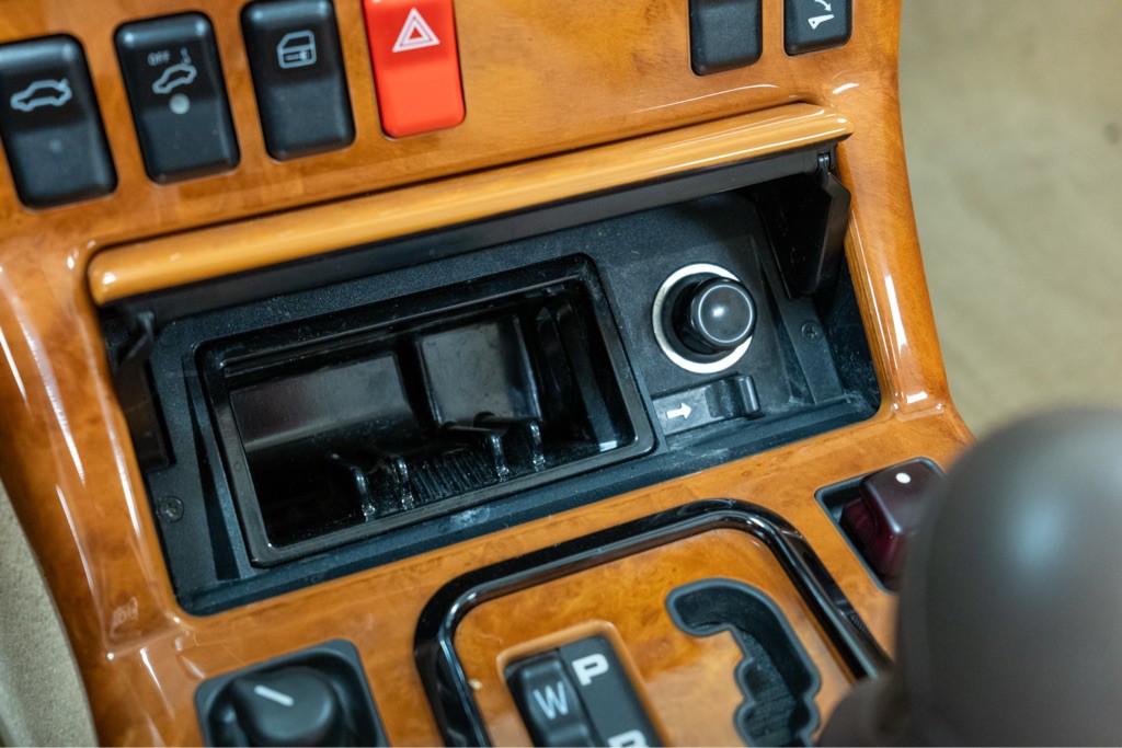 1999 Mercedes-Benz SL-Class Image 28