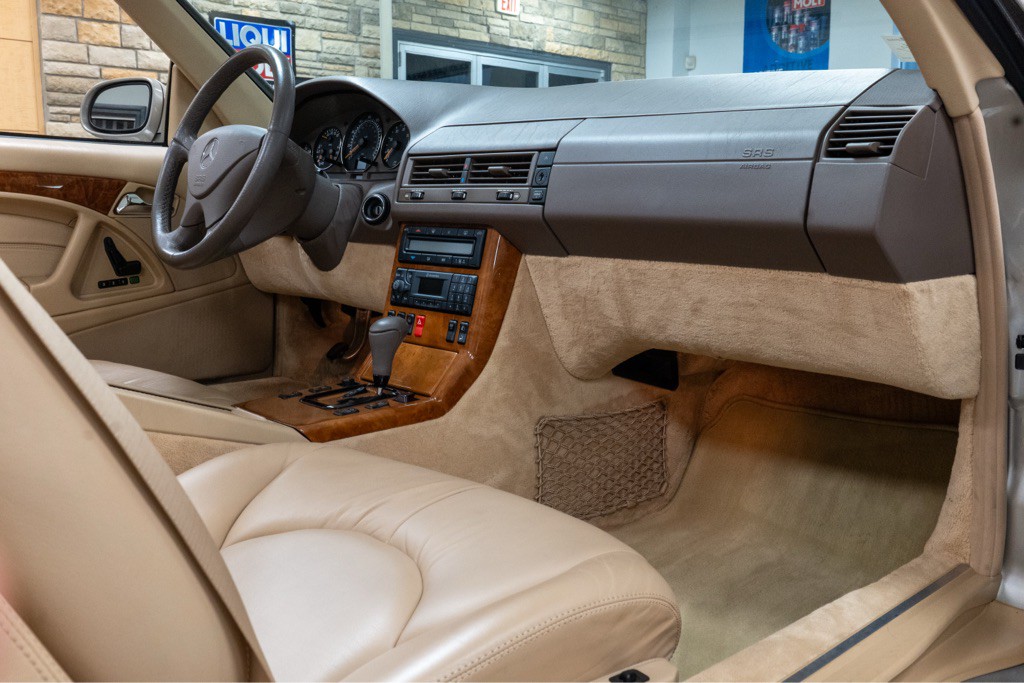 1999 Mercedes-Benz SL-Class Image 35