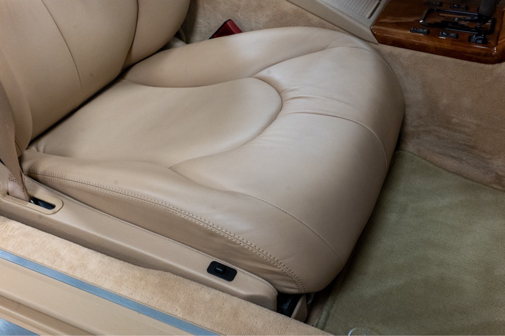 1999 Mercedes-Benz SL-Class Image 38