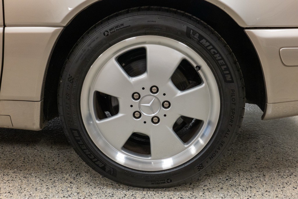 1999 Mercedes-Benz SL-Class Image 55