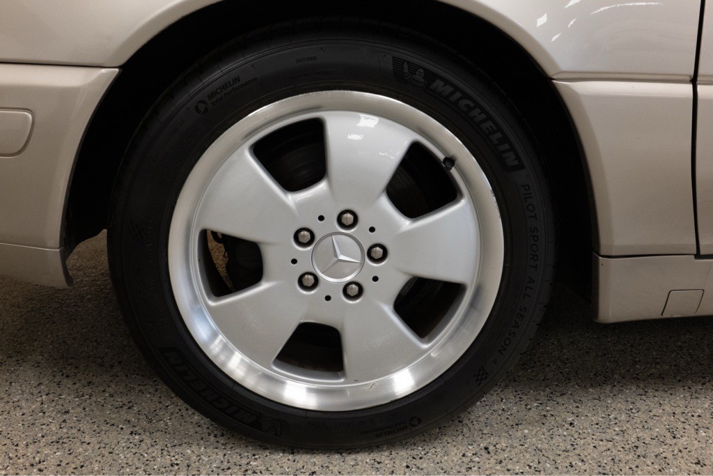 1999 Mercedes-Benz SL-Class Image 50