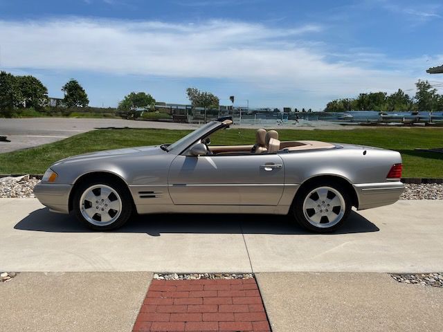 1999 Mercedes-Benz SL-Class Image 1