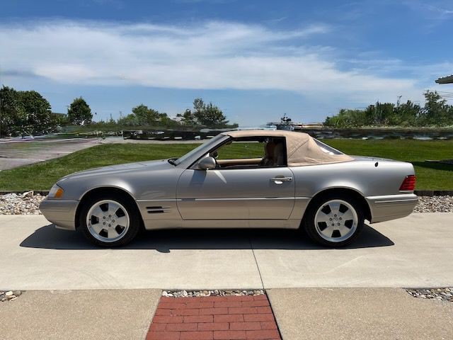 1999 Mercedes-Benz SL-Class Image 3