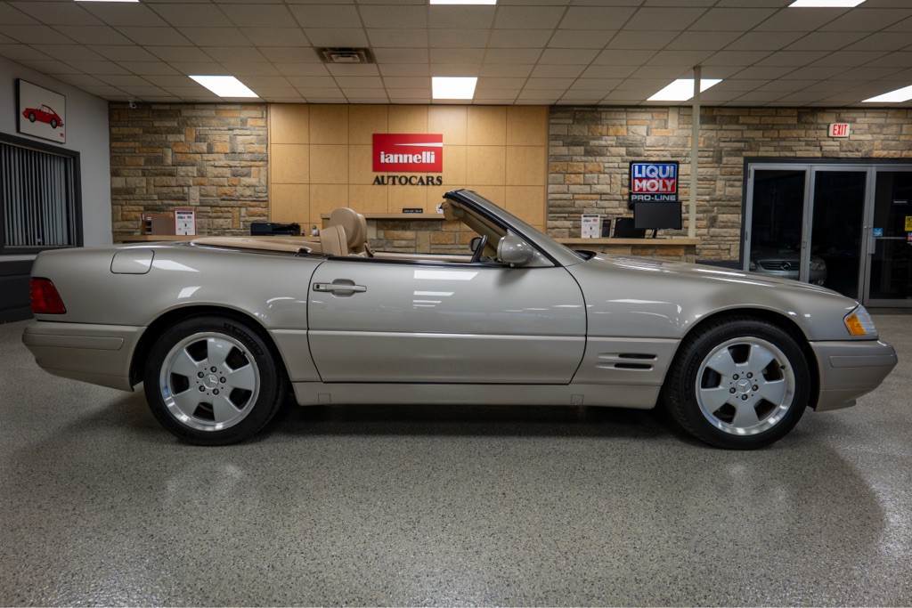 1999 Mercedes-Benz SL-Class Image 10