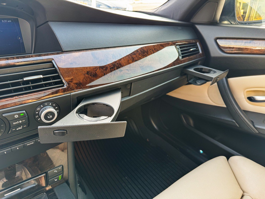 2010 BMW 5 Series Image 53