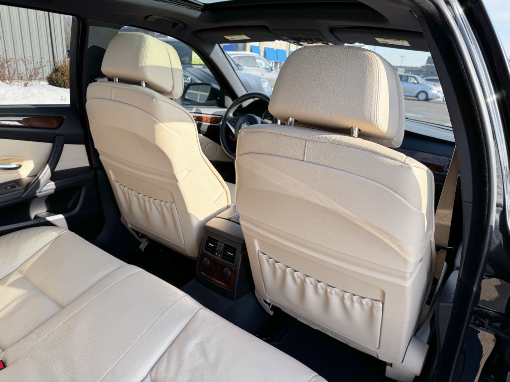 2010 BMW 5 Series Image 57