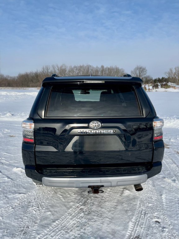 2016 Toyota 4Runner Image 4