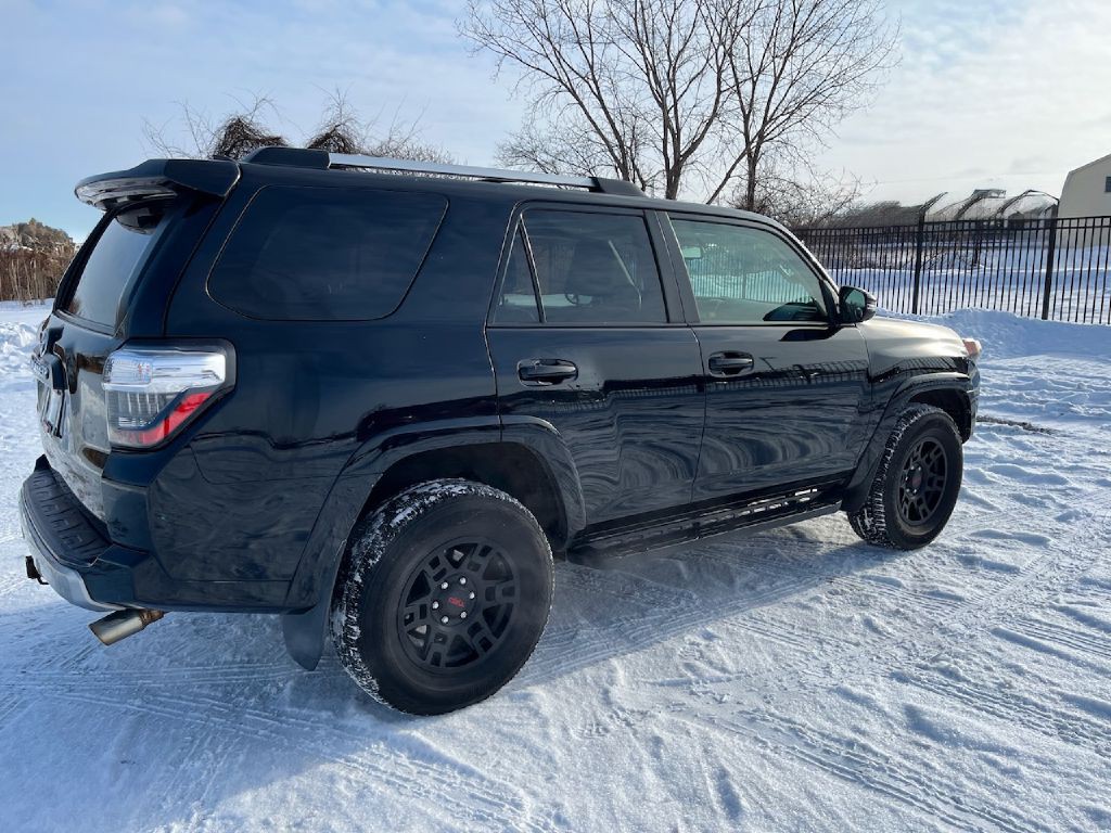 2016 Toyota 4Runner Image 14
