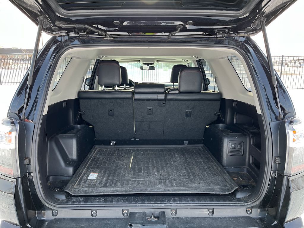 2016 Toyota 4Runner Image 15