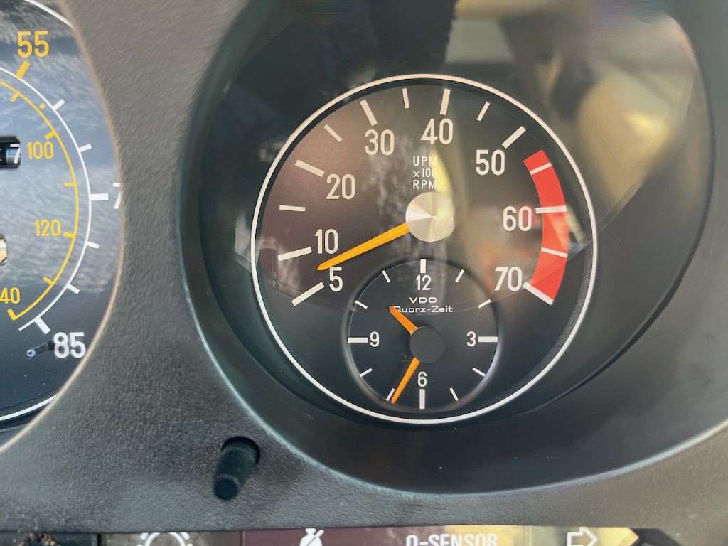 1980 Mercedes-Benz 420-Class Image 26