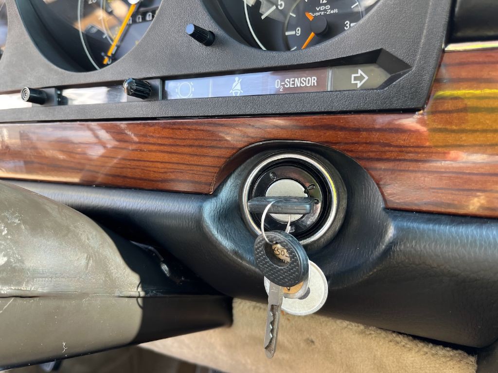 1980 Mercedes-Benz 420-Class Image 28