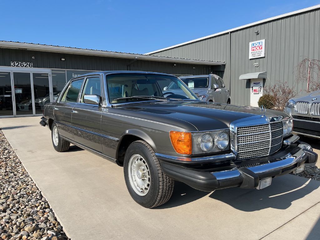 1980 Mercedes-Benz 420-Class Image 4