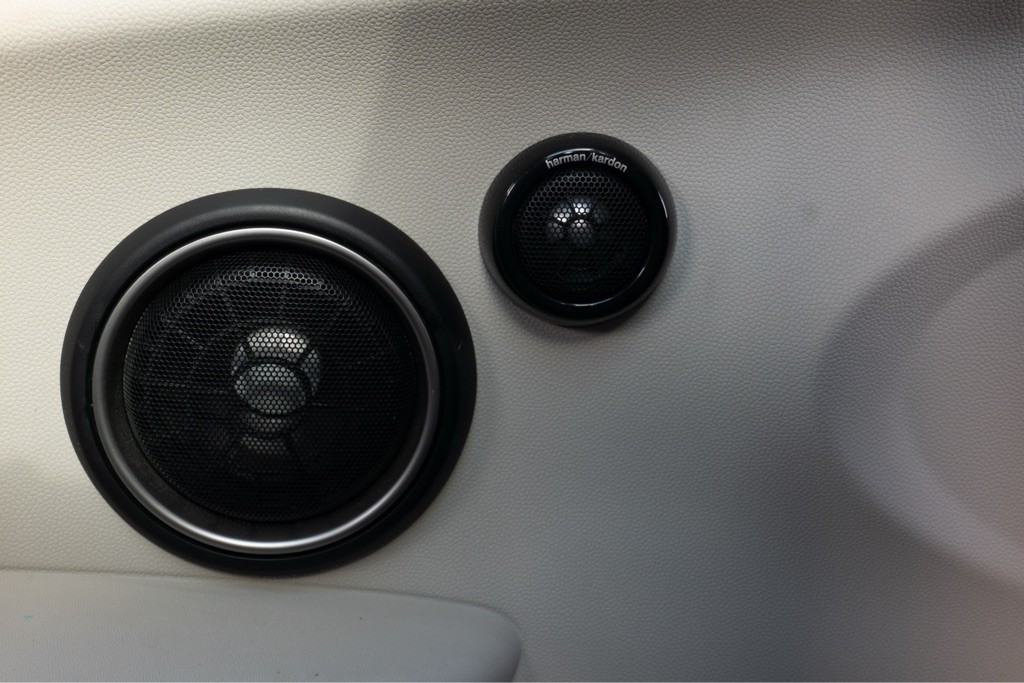 2015 MINI Cooper Image 52