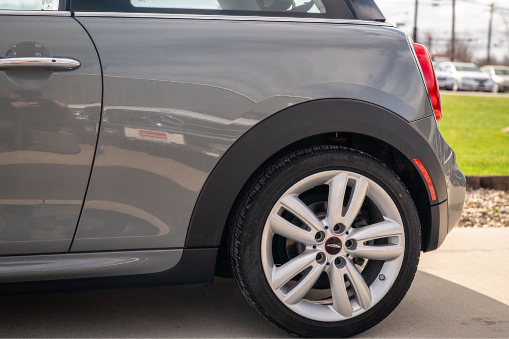 2015 MINI Cooper Image 56