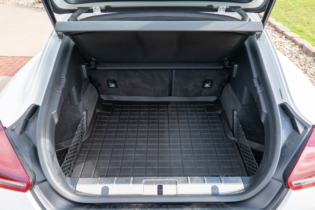 2016 Porsche Panamera Image 57