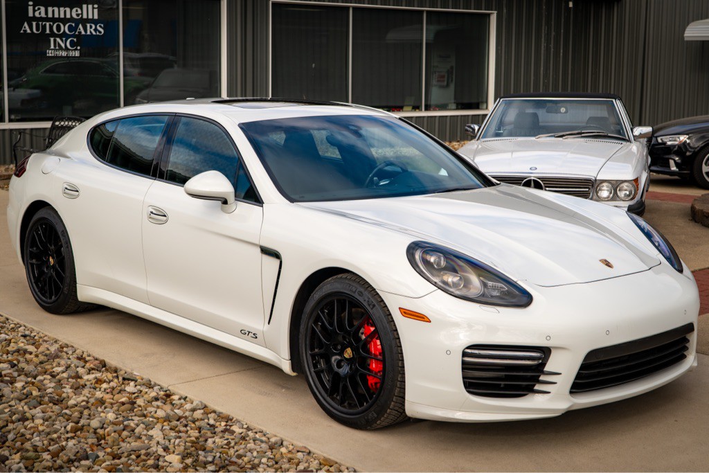 2016 Porsche Panamera Image 5