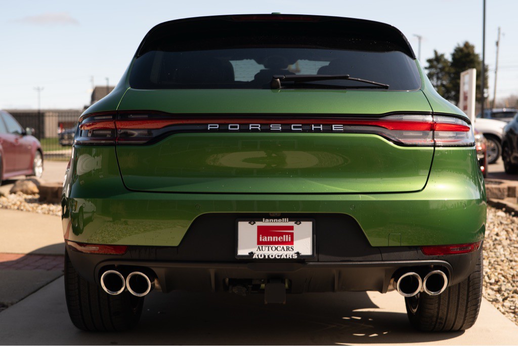 2021 Porsche Macan Image 8