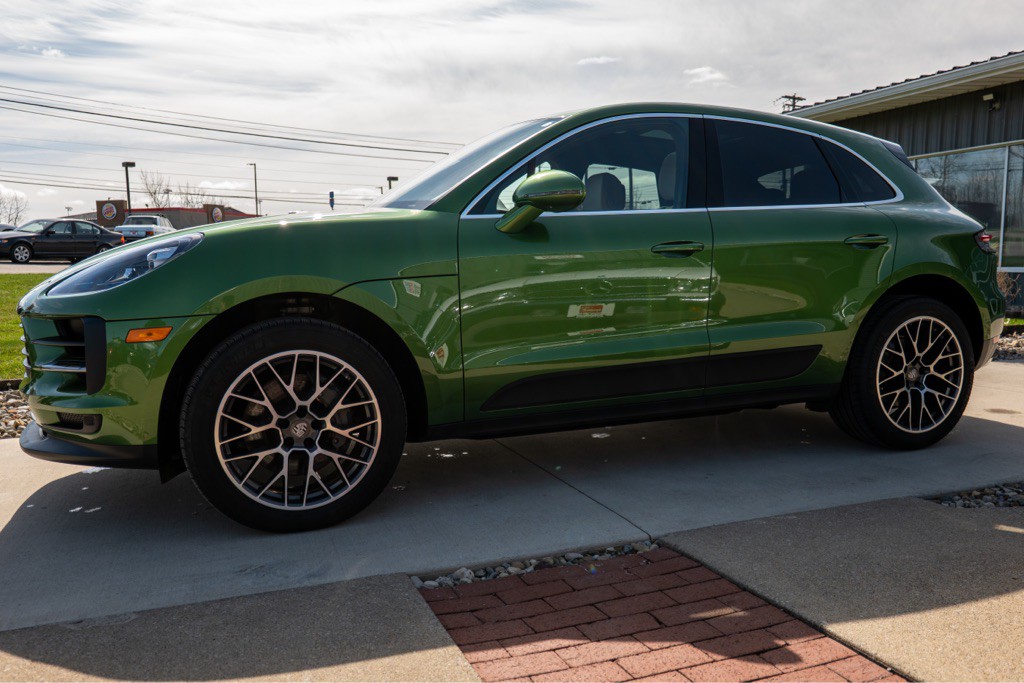 2021 Porsche Macan Image 12