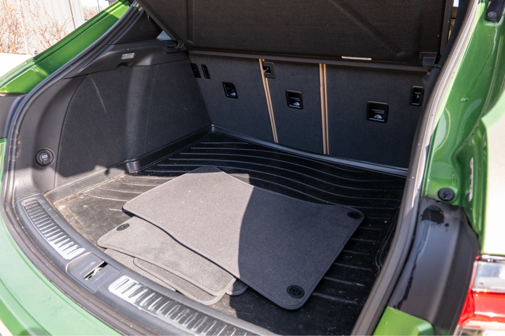 2021 Porsche Macan Image 49