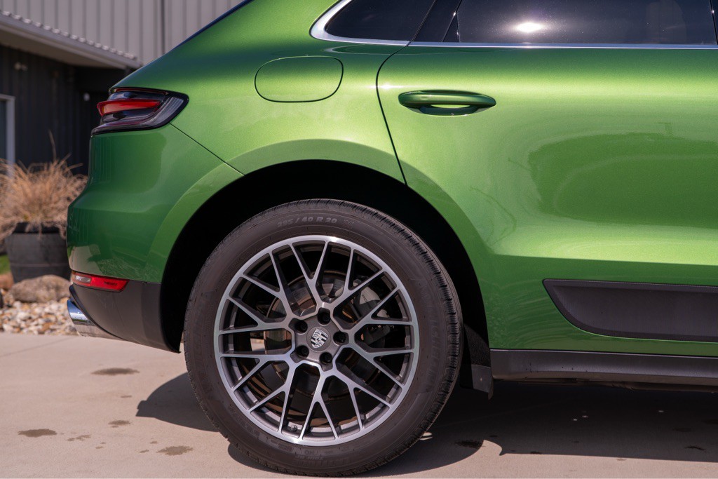 2021 Porsche Macan Image 52
