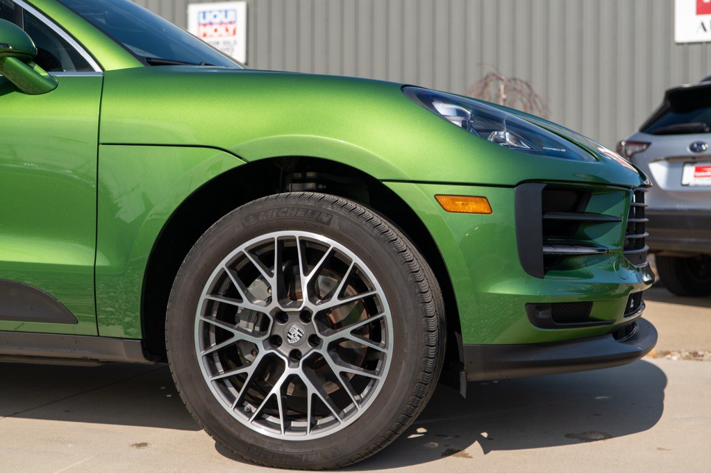 2021 Porsche Macan Image 53