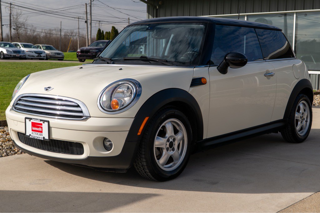 2009 MINI Cooper Image 14