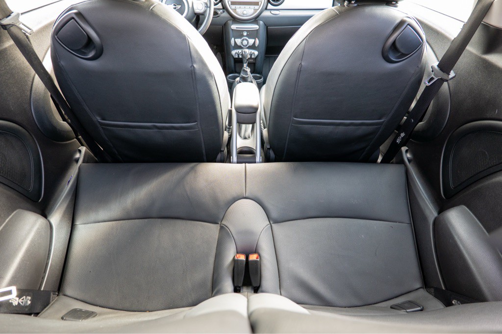 2009 MINI Cooper Image 39