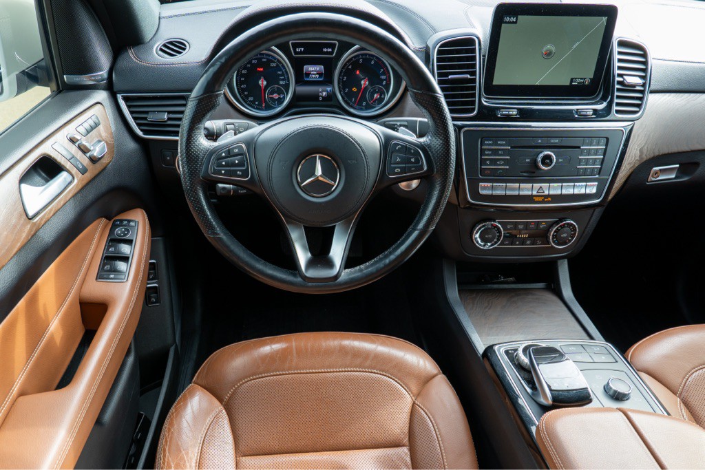 2017 Mercedes-Benz GLS-Class Image 17