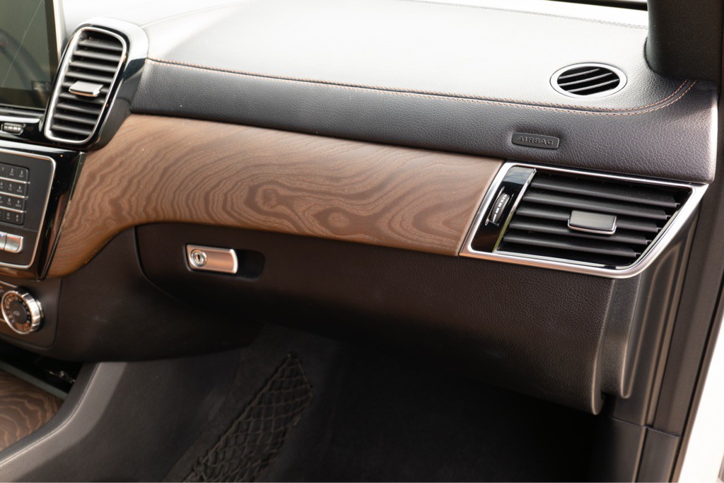 2017 Mercedes-Benz GLS-Class Image 34