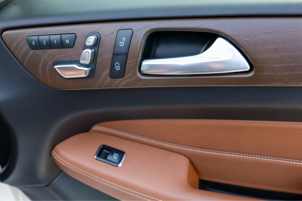 2017 Mercedes-Benz GLS-Class Image 40