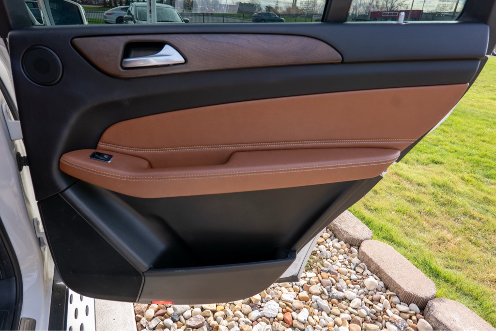 2017 Mercedes-Benz GLS-Class Image 42