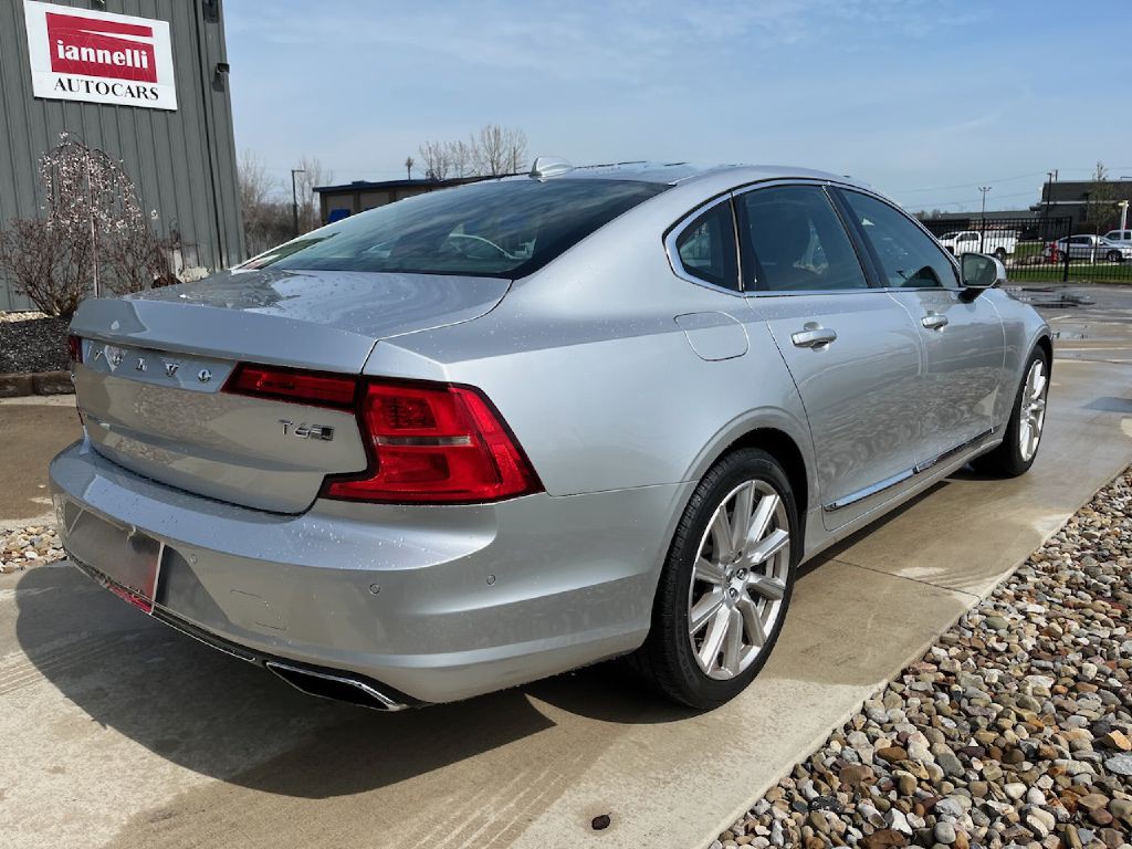 2017 Volvo S90 Image 7