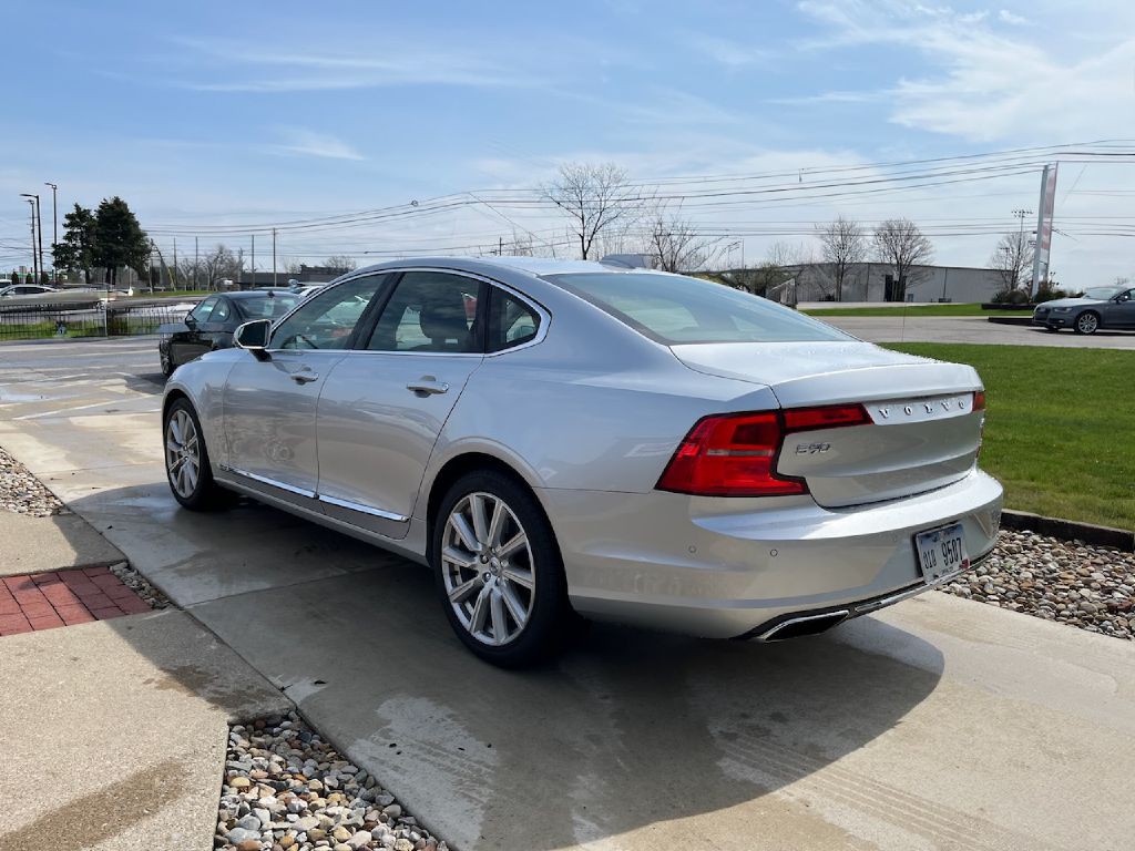 2017 Volvo S90 Image 8