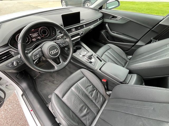 2018 Audi A4 Image 9