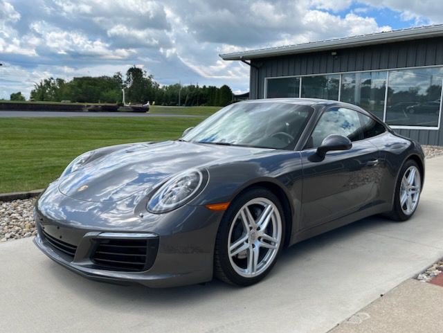 2017 Porsche 911 Image 3