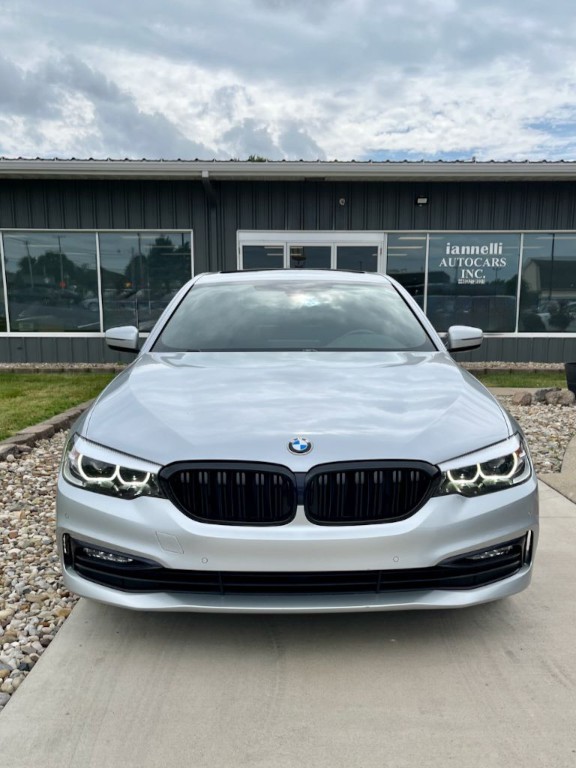 2018 BMW 5 Series Image 4