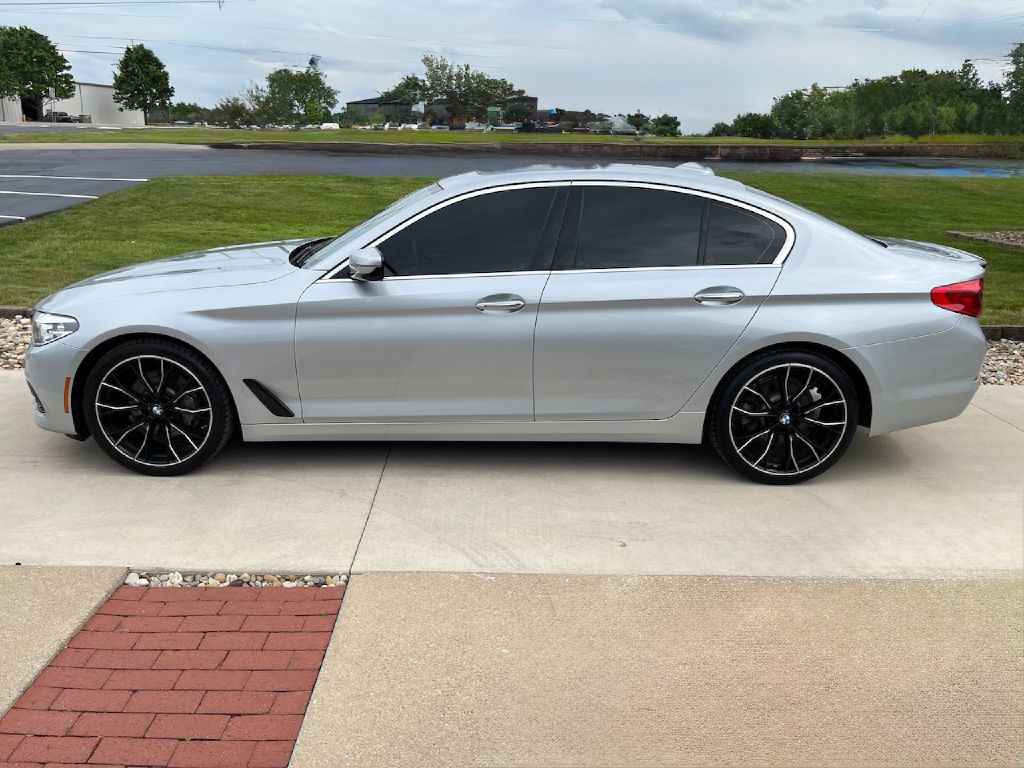 2018 BMW 5 Series Image 8