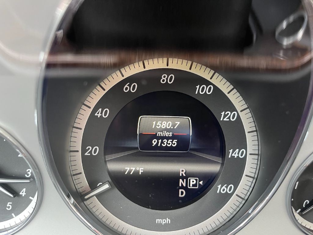 2013 Mercedes-Benz E-Class Image 13