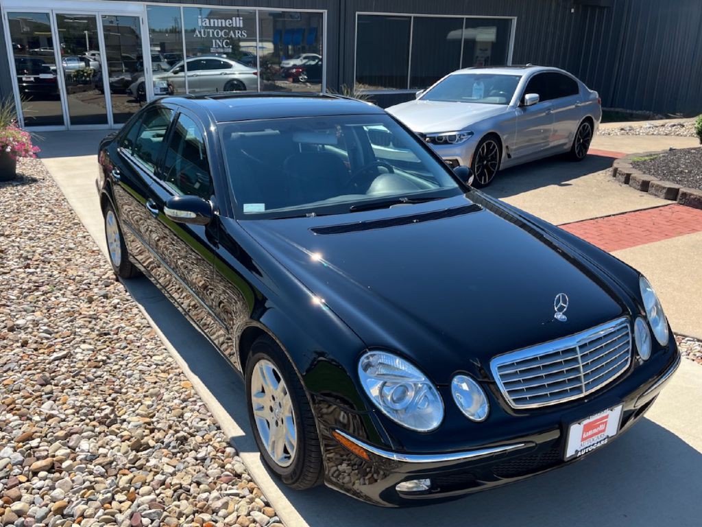 2003 Mercedes-Benz E-Class Image 10