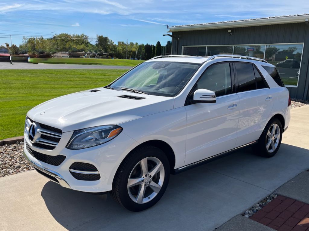 2016 Mercedes-Benz GLE-Class Image 1